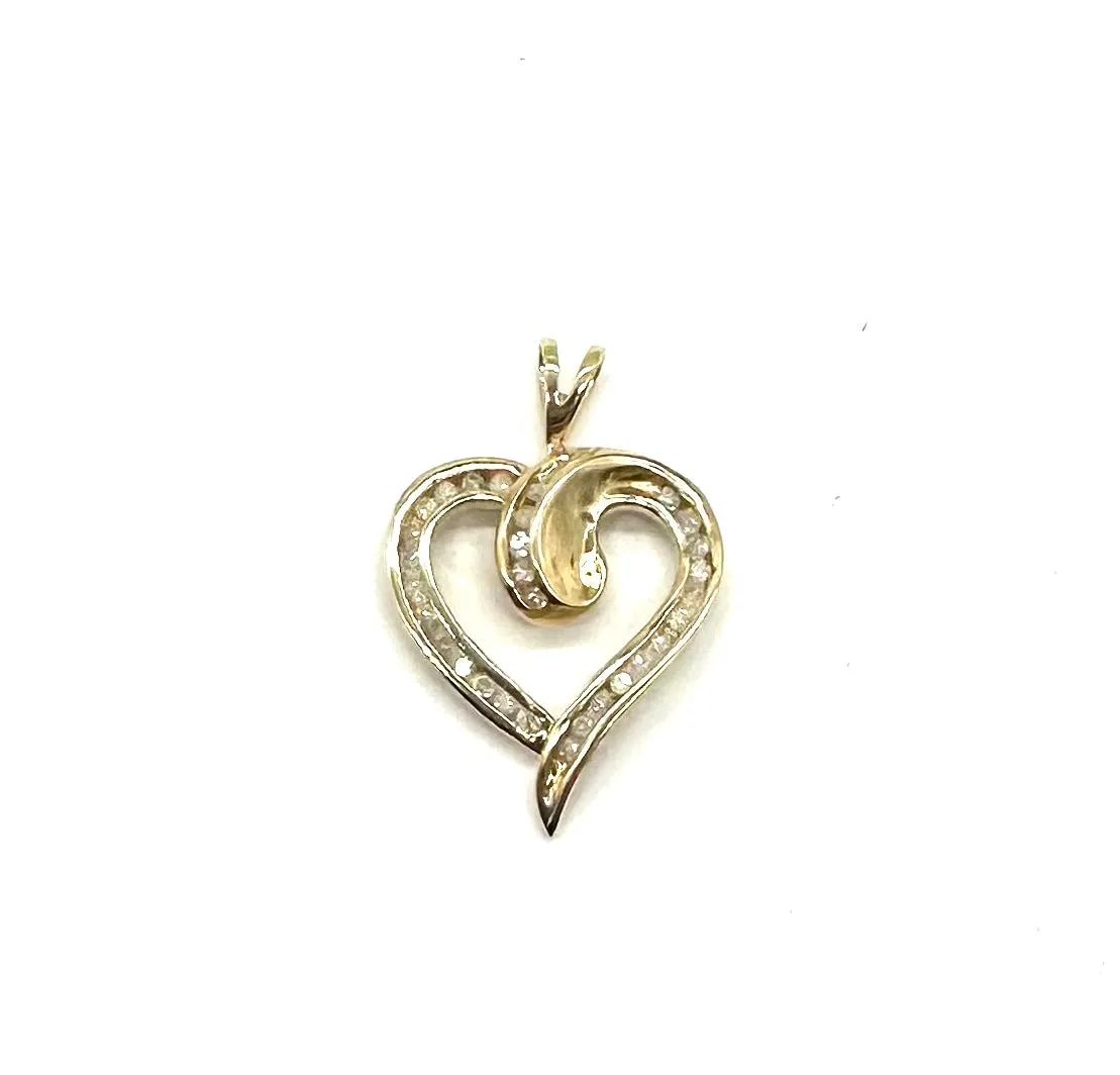 1/3 Ctw Open Heart Diamond Pendant