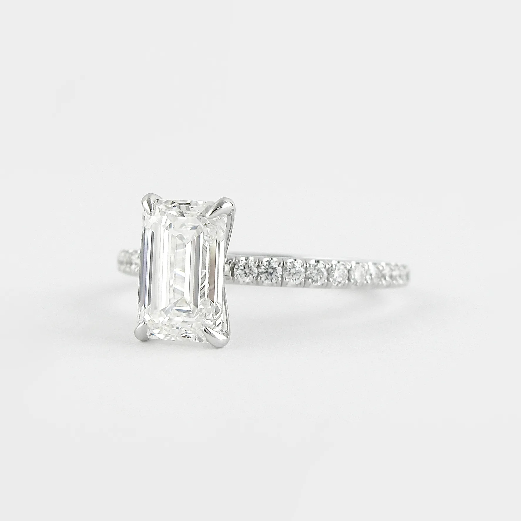 1.60 CT-3.60 CT  Emerald Cut Moissanite Solitaire Engagement Ring