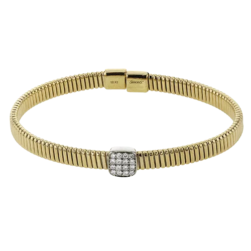 Bangle in 18k Gold with Diamonds