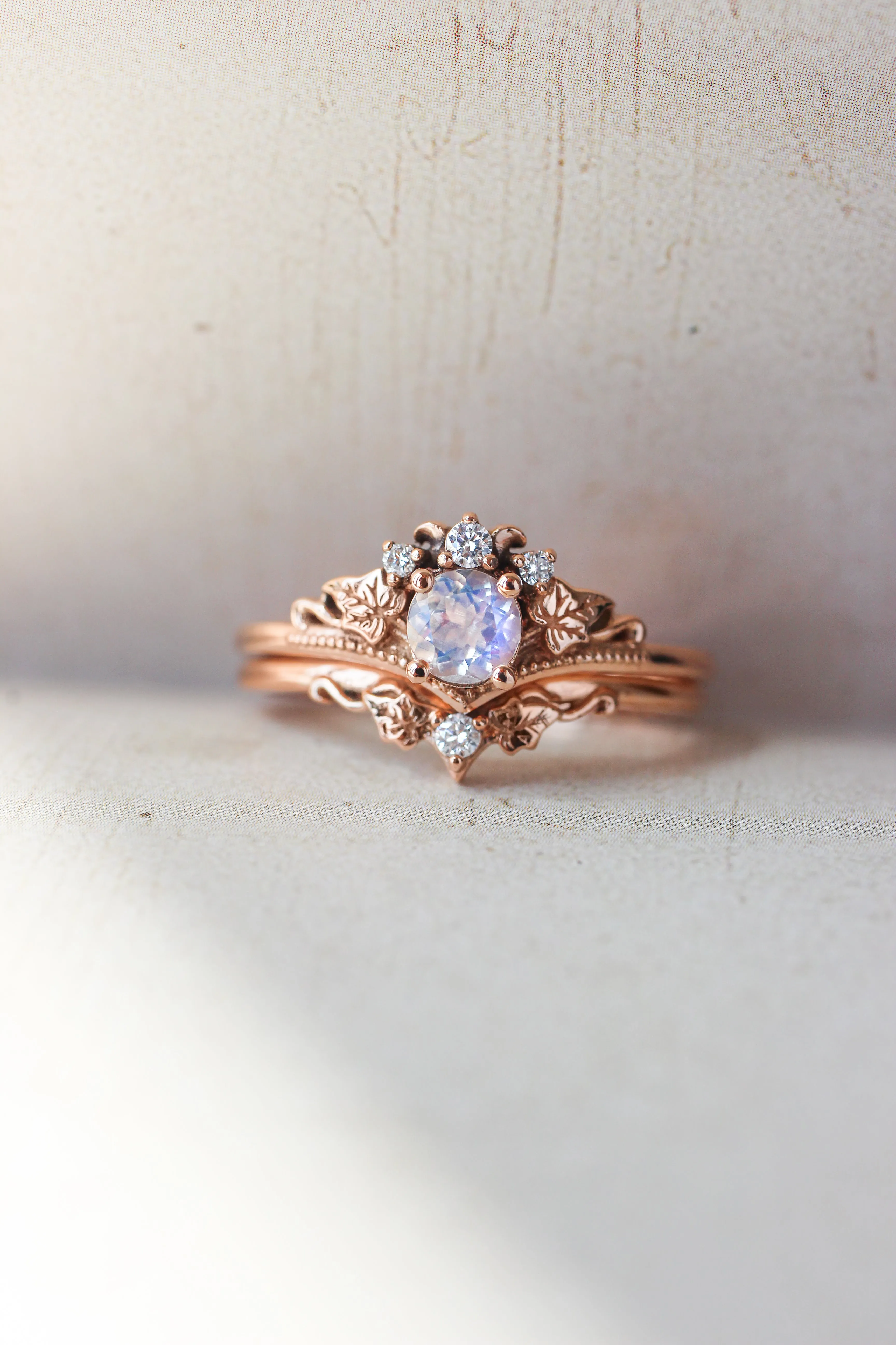 Bridal ring set with moonstone and diamonds / Ariadne