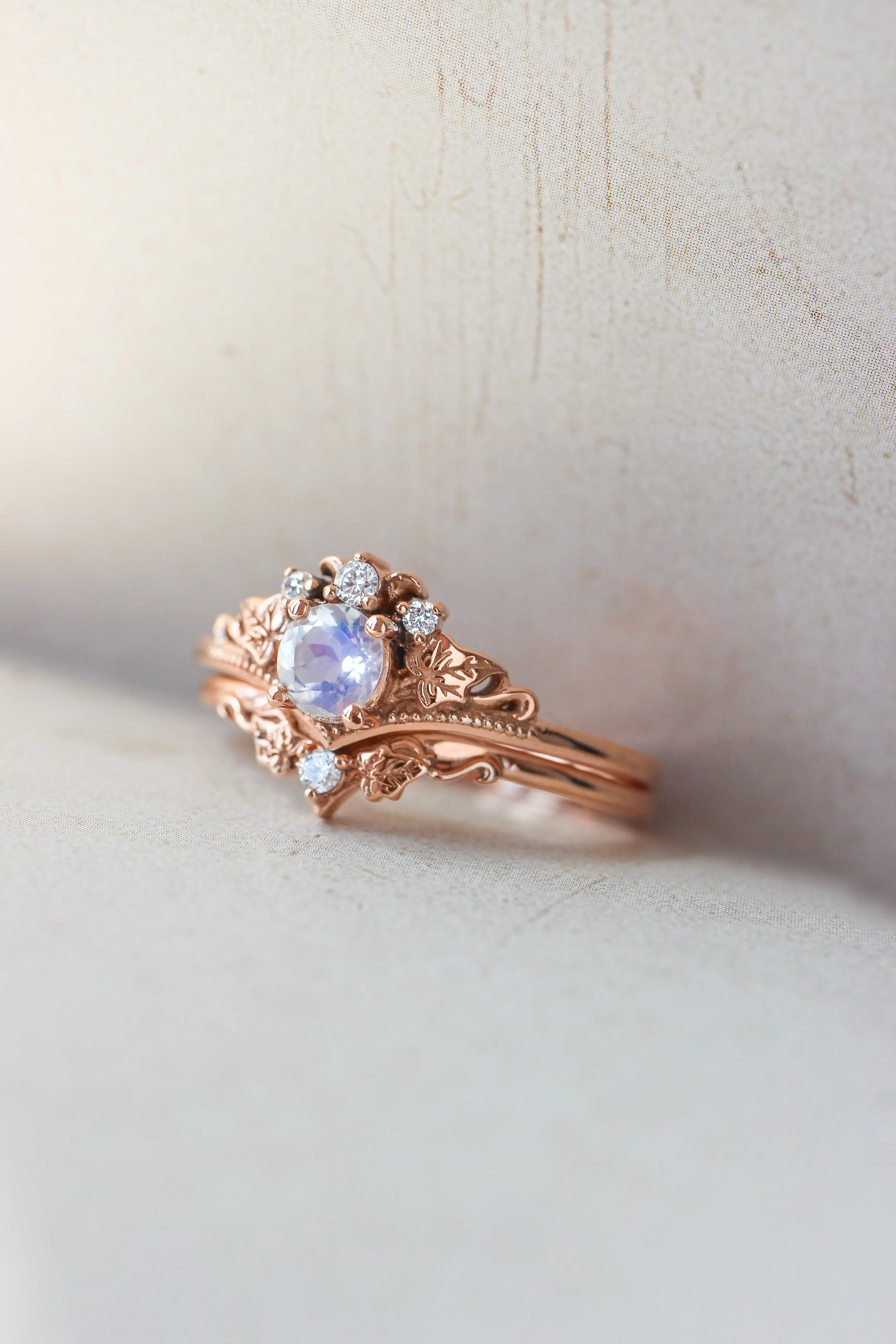 Bridal ring set with moonstone and diamonds / Ariadne