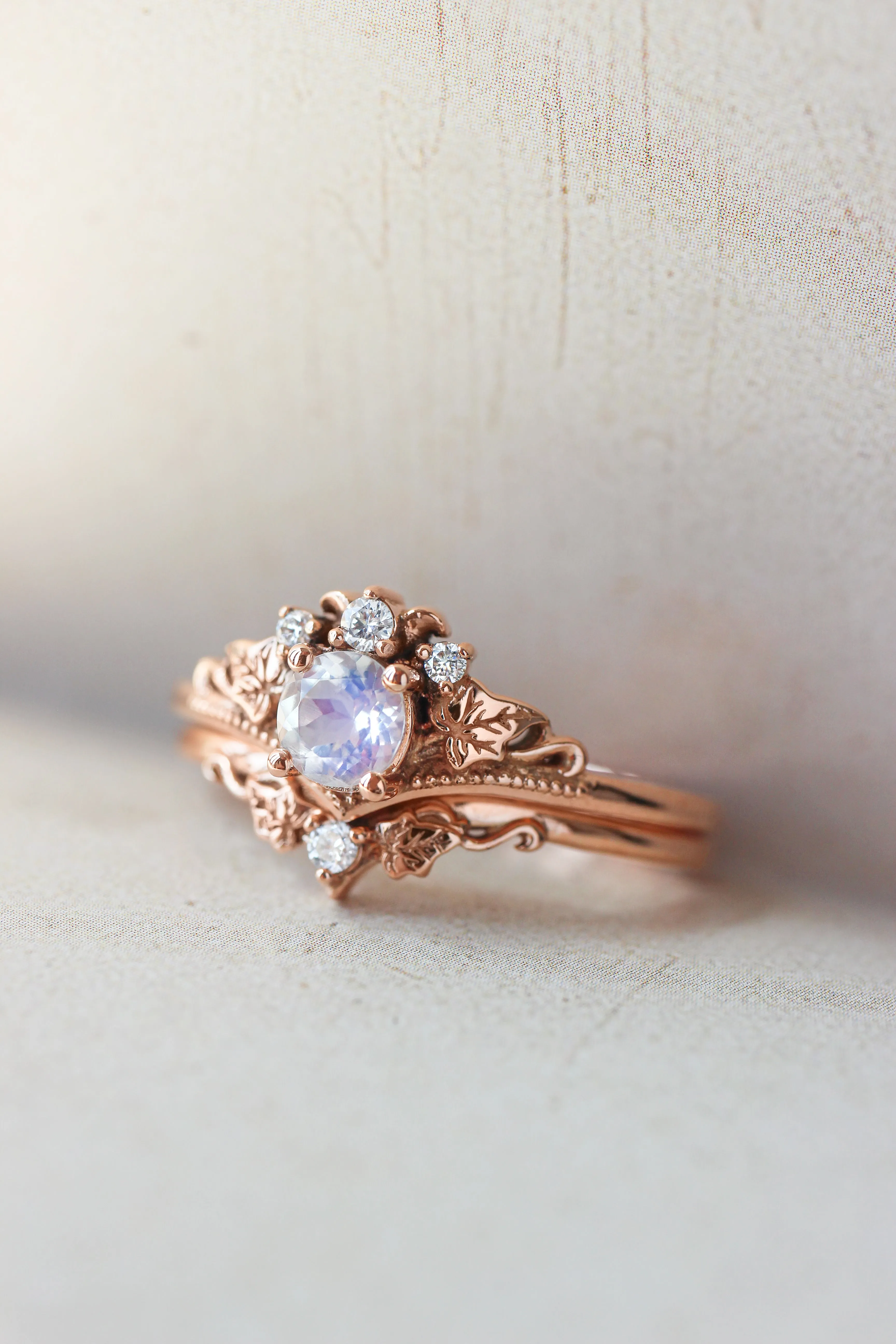 Bridal ring set with moonstone and diamonds / Ariadne