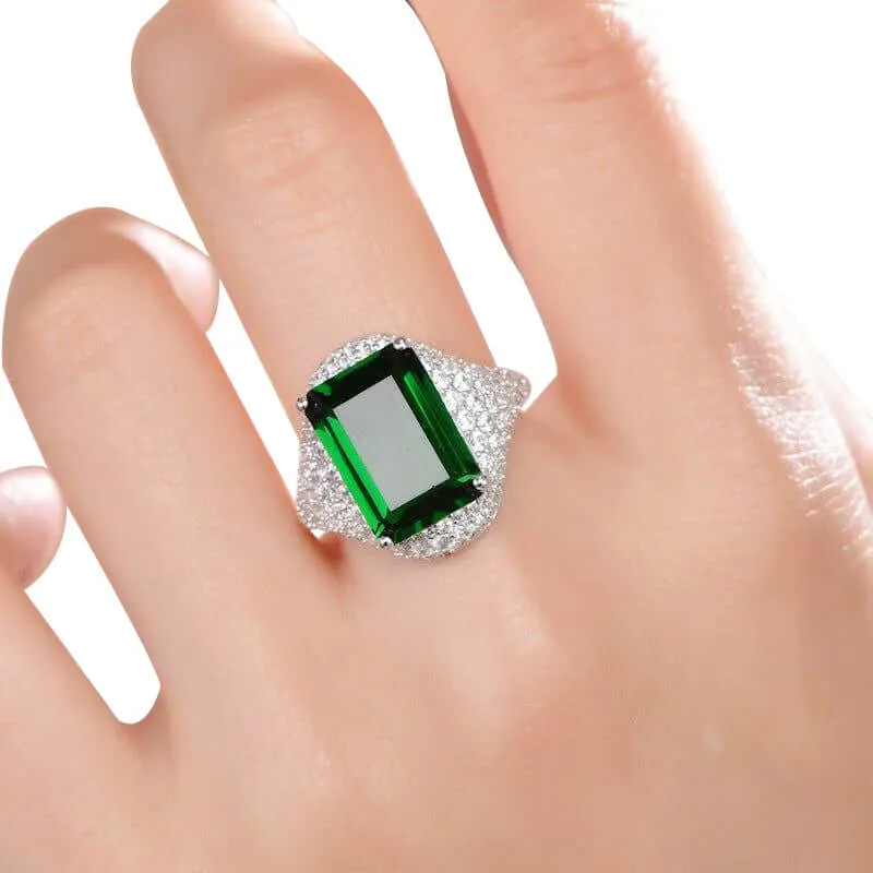 Classic Emerald Green Engagement Ring