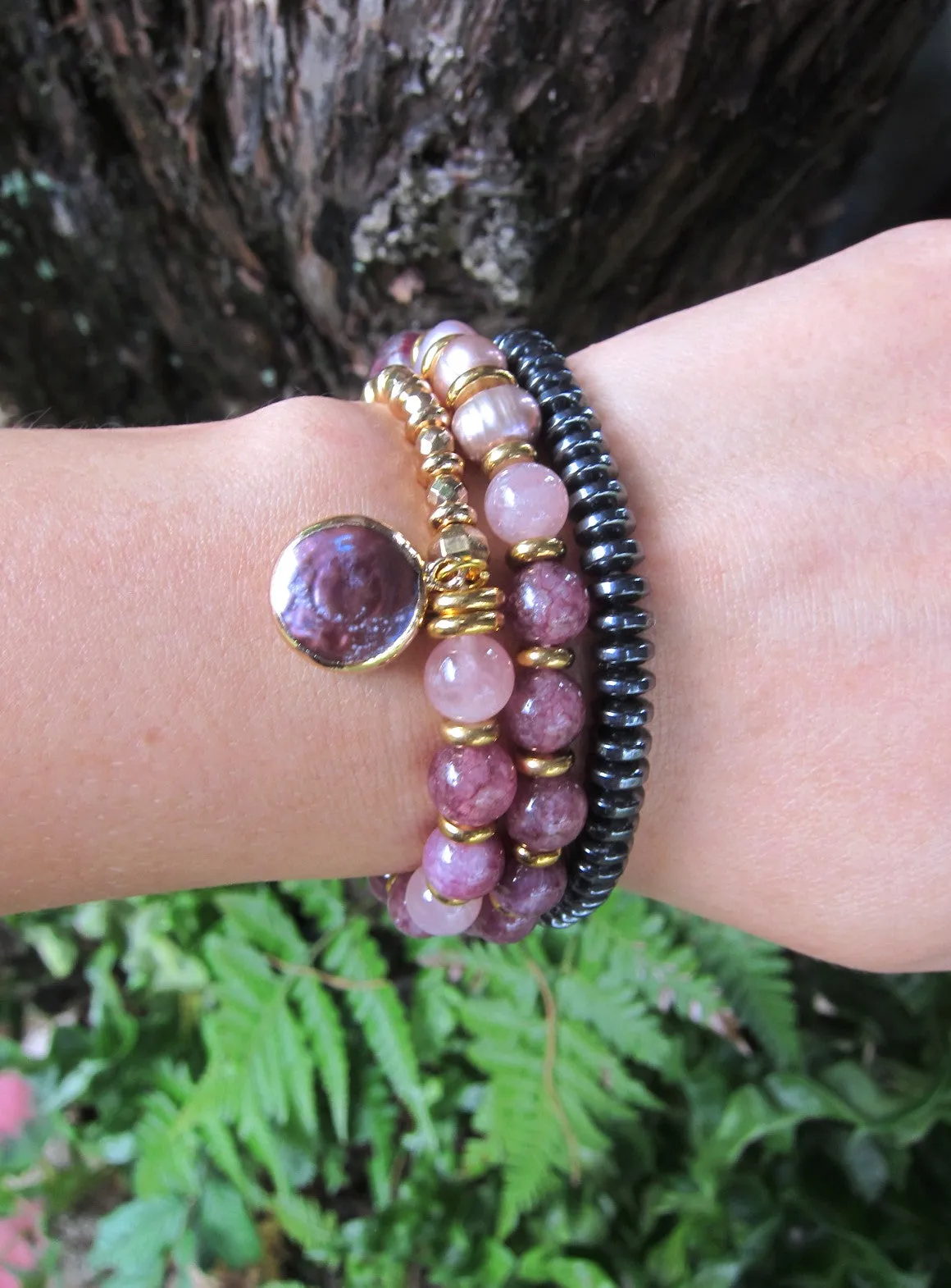 Freshwater Pearl, Plum Tourmaline, Lepidolite, Stainless Gold Mala Bracelet in 27 Beads