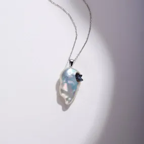 Freshwater Souffle Pearl Point Pendant with Blue Sapphire