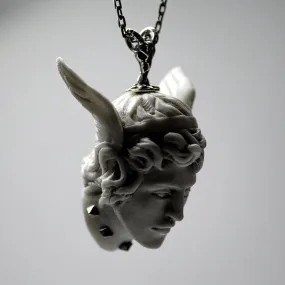 Hermes pendant