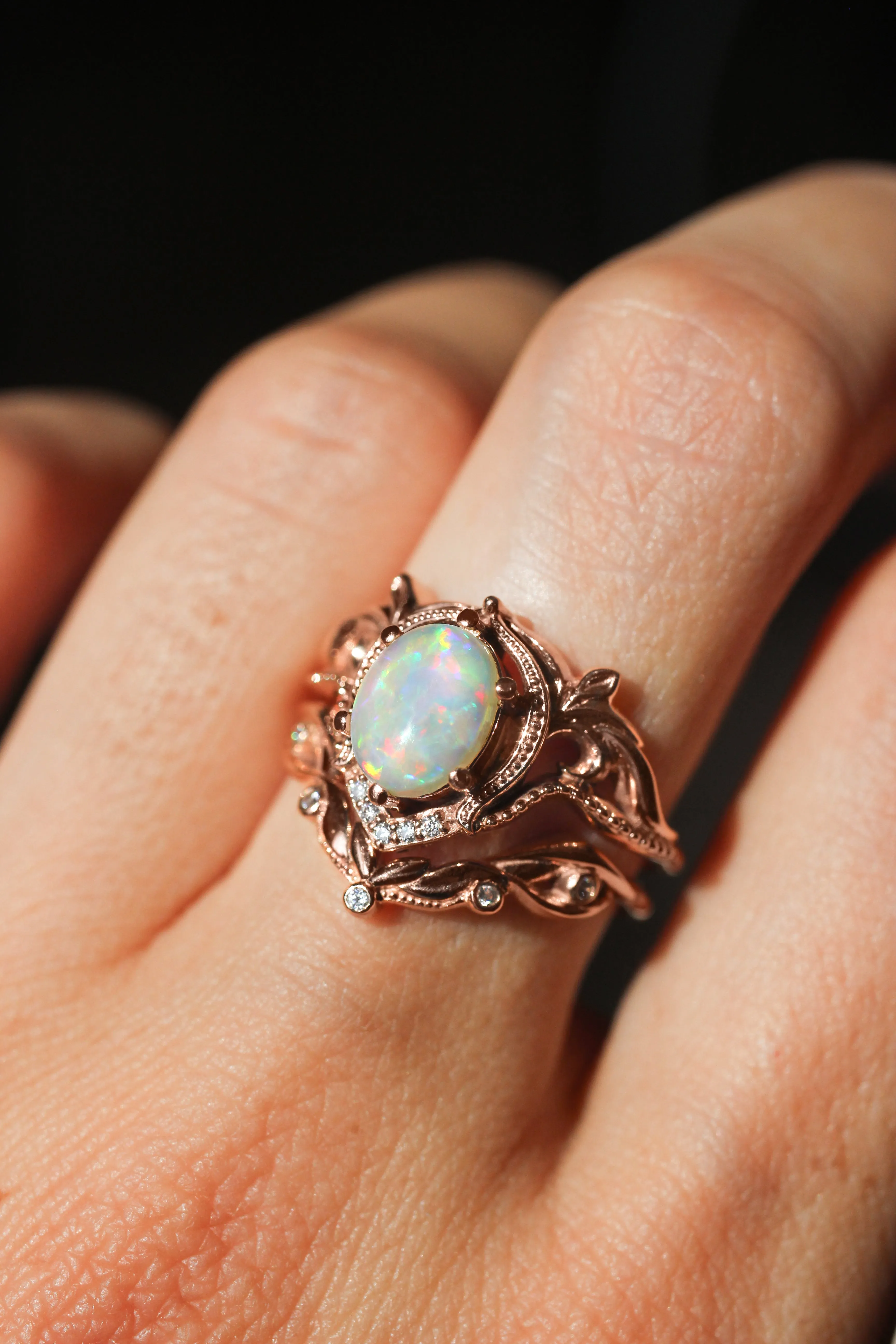 Opal and diamonds bridal ring set / Lida oval