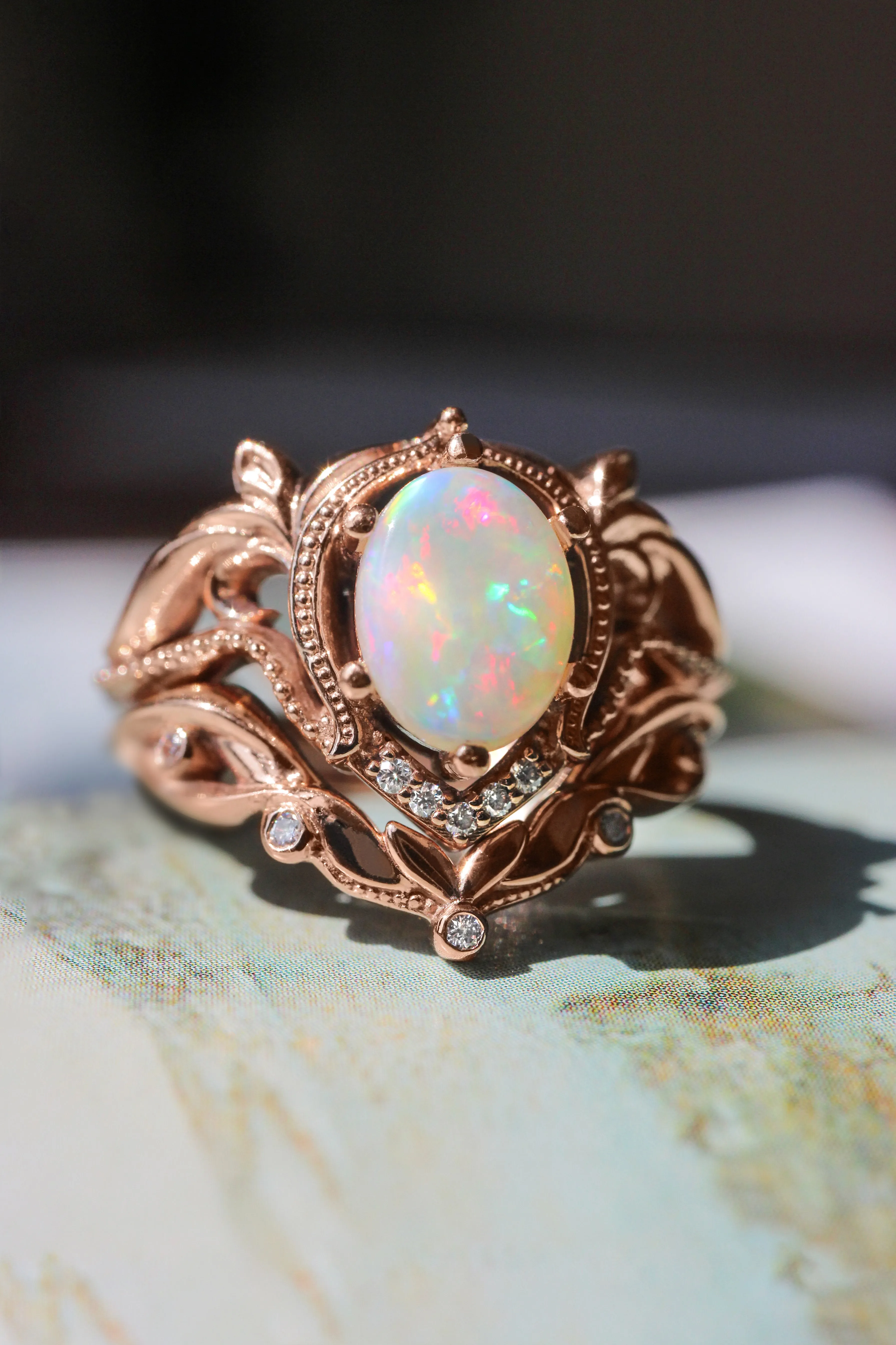 Opal and diamonds bridal ring set / Lida oval