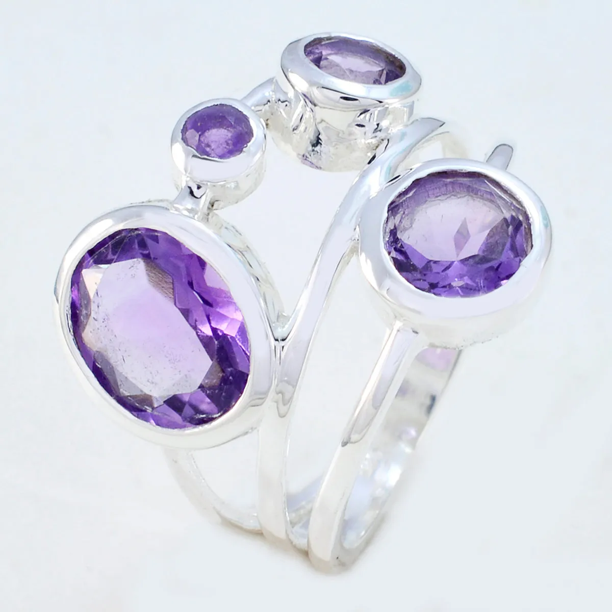 Pulchritudinous Gemstone Amethyst 925 Silver Ring Faishon Jewelry