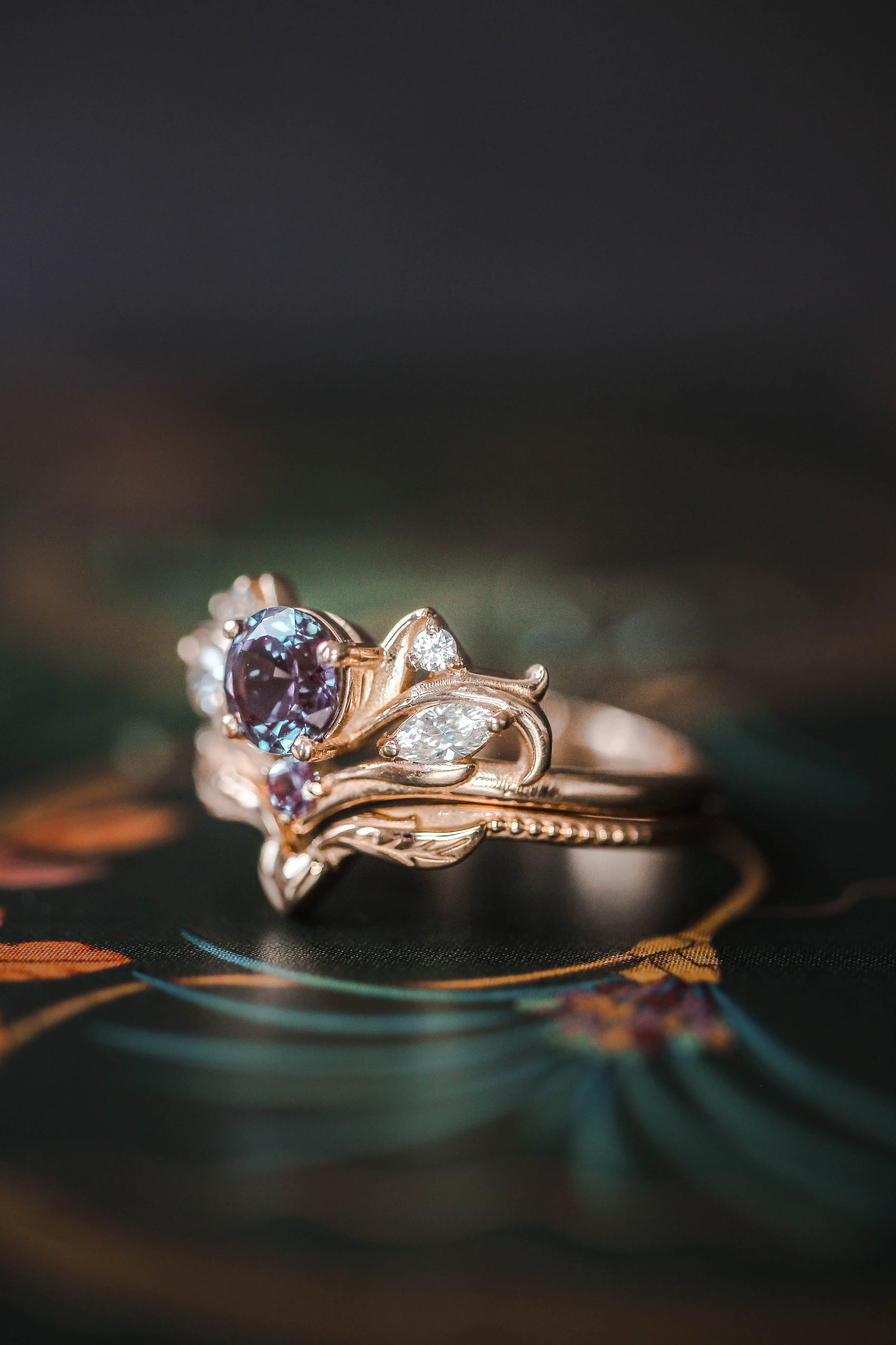 Swanlake | custom bridal ring setting, round cut gemstone 5 mm