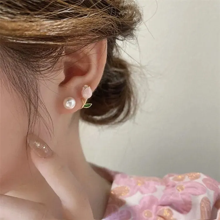 Tulip Pearl Earrings